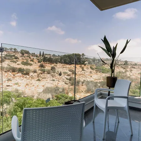 公寓 Small Family Apartment With Balcony And Communal Pool In Ayia Napa All Yours *
