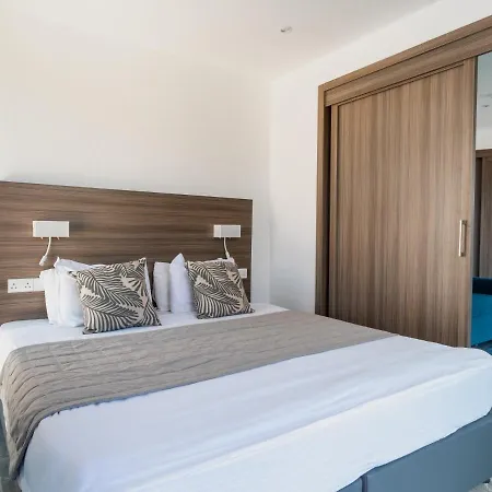 Small Family Apartment With Balcony And Communal Pool In Ayia Napa All Yours 公寓